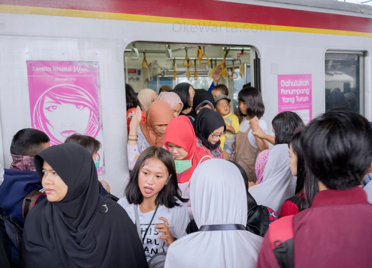 Arus Penumpang KA pada Libur Panjang Meningkat