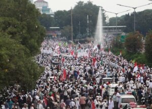 Golkar Minta Pendana Demo Segera Hentikan Aksi