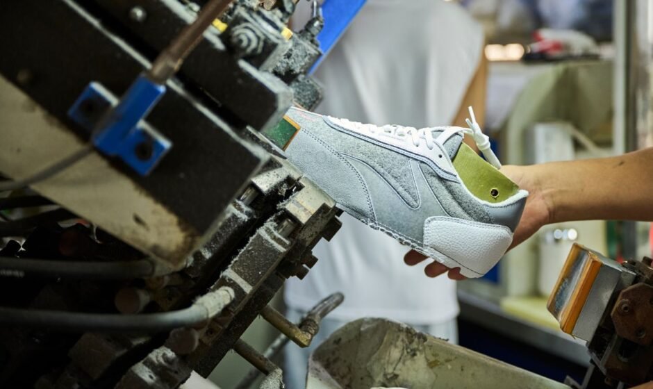 Said Iqbal Usul Relaksasi Pajak untuk Produsen Sepatu Nike, Cegah PHK 4.000 Buruh - OkeWarta.com