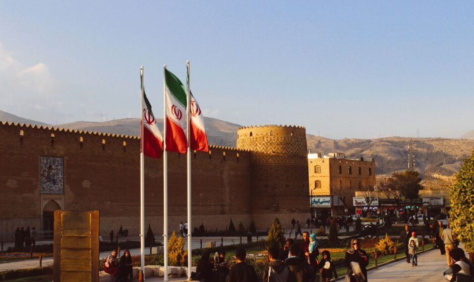 Pezeshkian Iran Hadapi AS dengan Martabat dan Kekuatan - OkeWarta.com